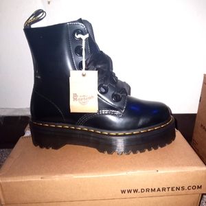 I got 2 pairs in the mail by accident.